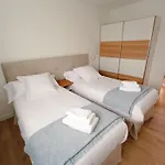 Apartment El Hogar De Lelu Quintes