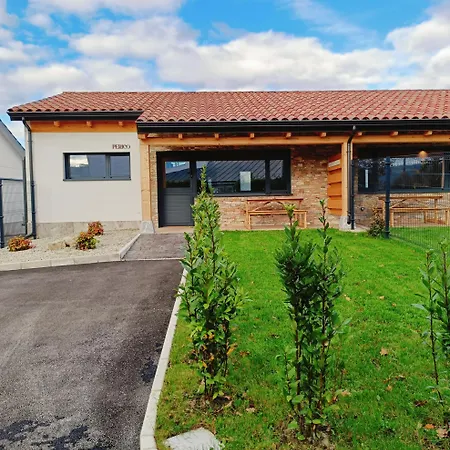 El Hogar De Lelu Apartmán *